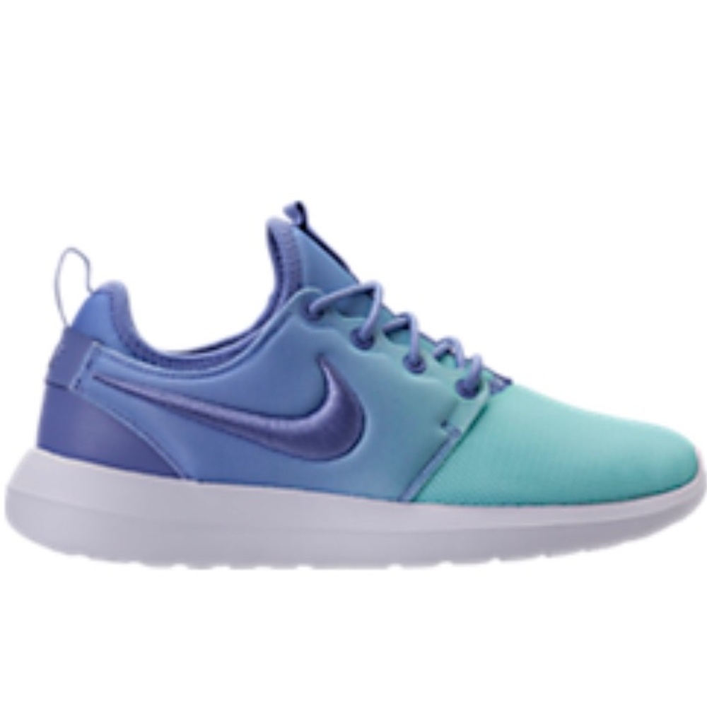 NIKE ROSHE